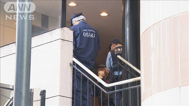 大阪 未明の繁華街で男性2人切りつけ　複数人の男ら逃走