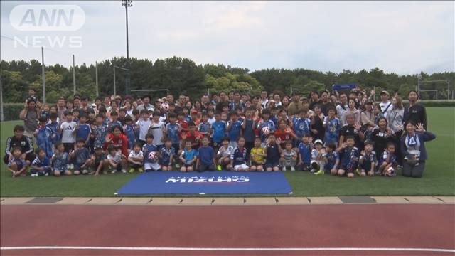 日本代表が登場！シーズンを終えた板倉滉、遠藤航、町田浩樹がサッカー教室に参加